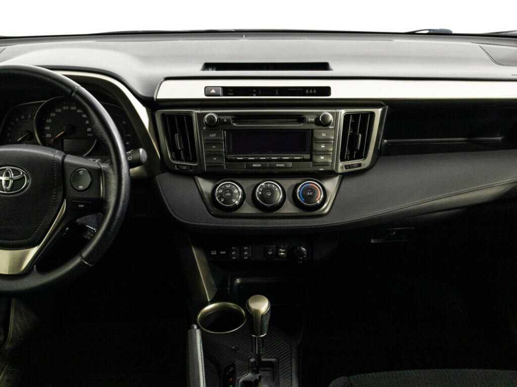 Toyota RAV4 с пробегом — 2013 год. Фото: #13