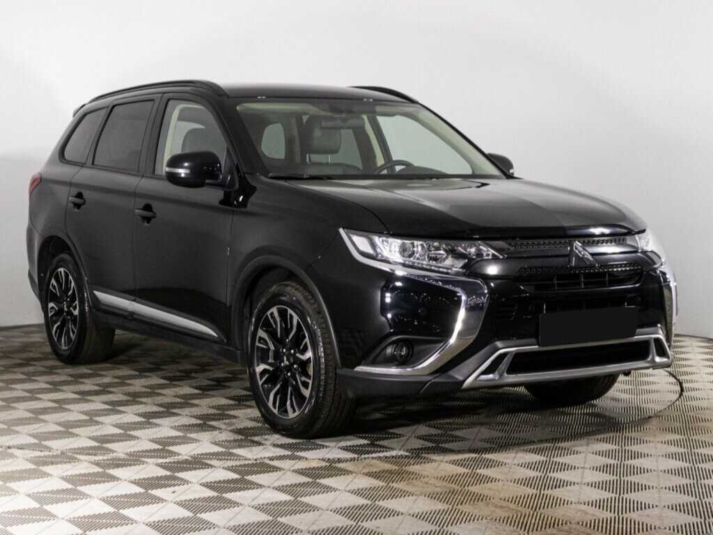 Mitsubishi Outlander с пробегом — 2021 год. Фото: #2