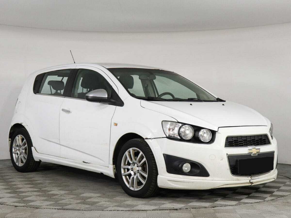 Chevrolet Aveo с пробегом — 2014 год. Фото: #1