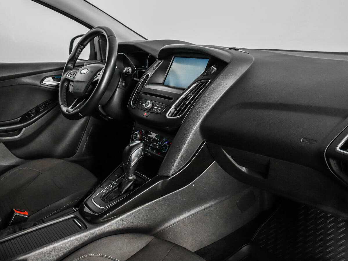 Ford Focus с пробегом — 2015 год. Фото: #11