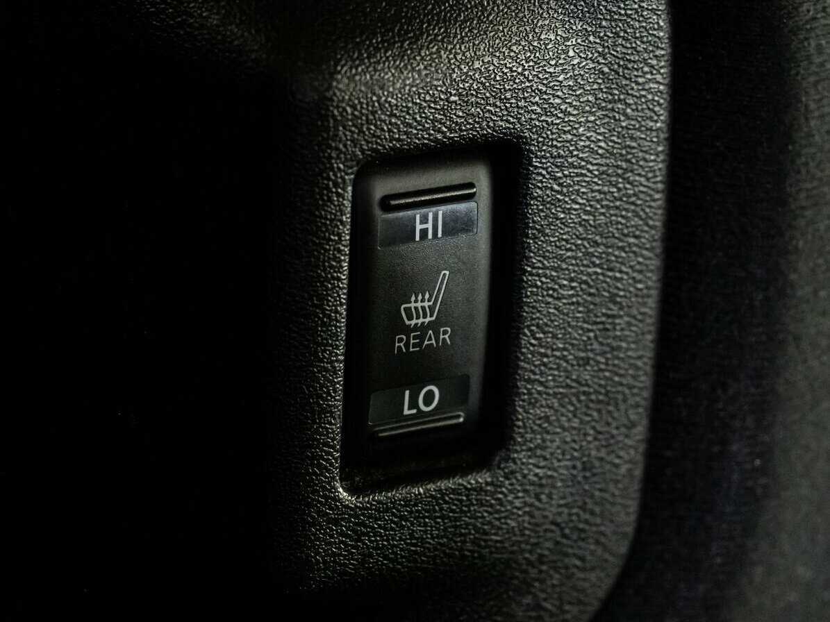 Nissan Leaf с пробегом — 2013 год. Фото: #16