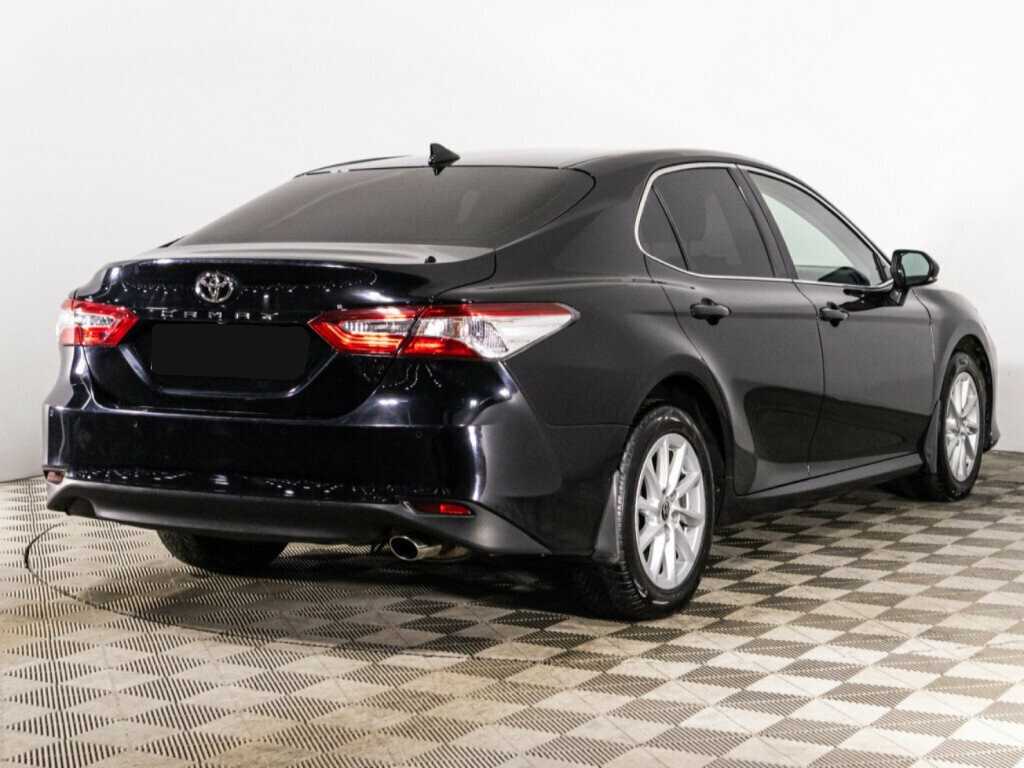 Toyota Camry с пробегом — 2021 год. Фото: #4