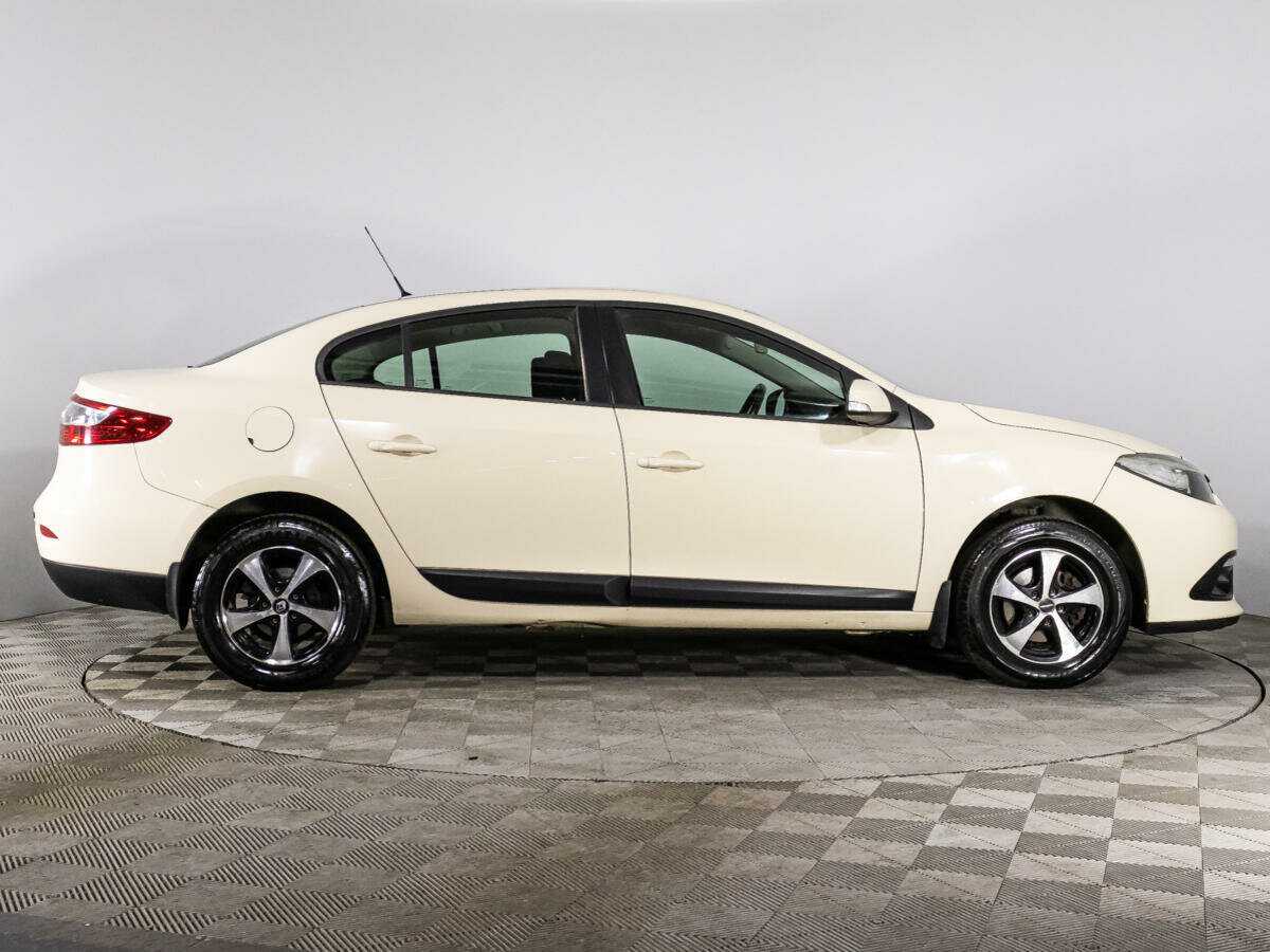 Renault Fluence с пробегом — 2013 год. Фото: #3