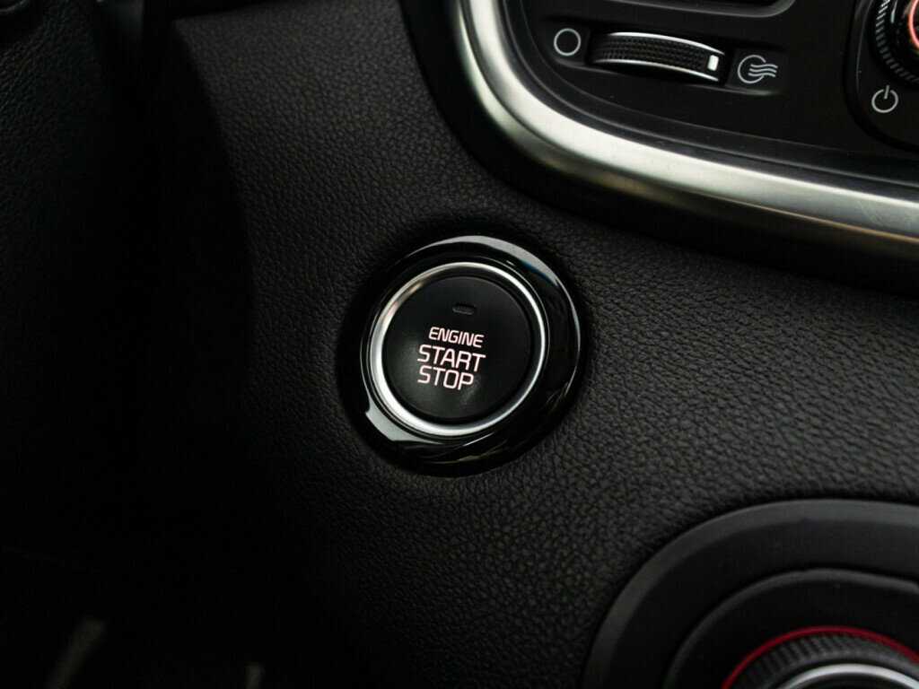 Kia Sorento с пробегом — 2016 год. Фото: #21