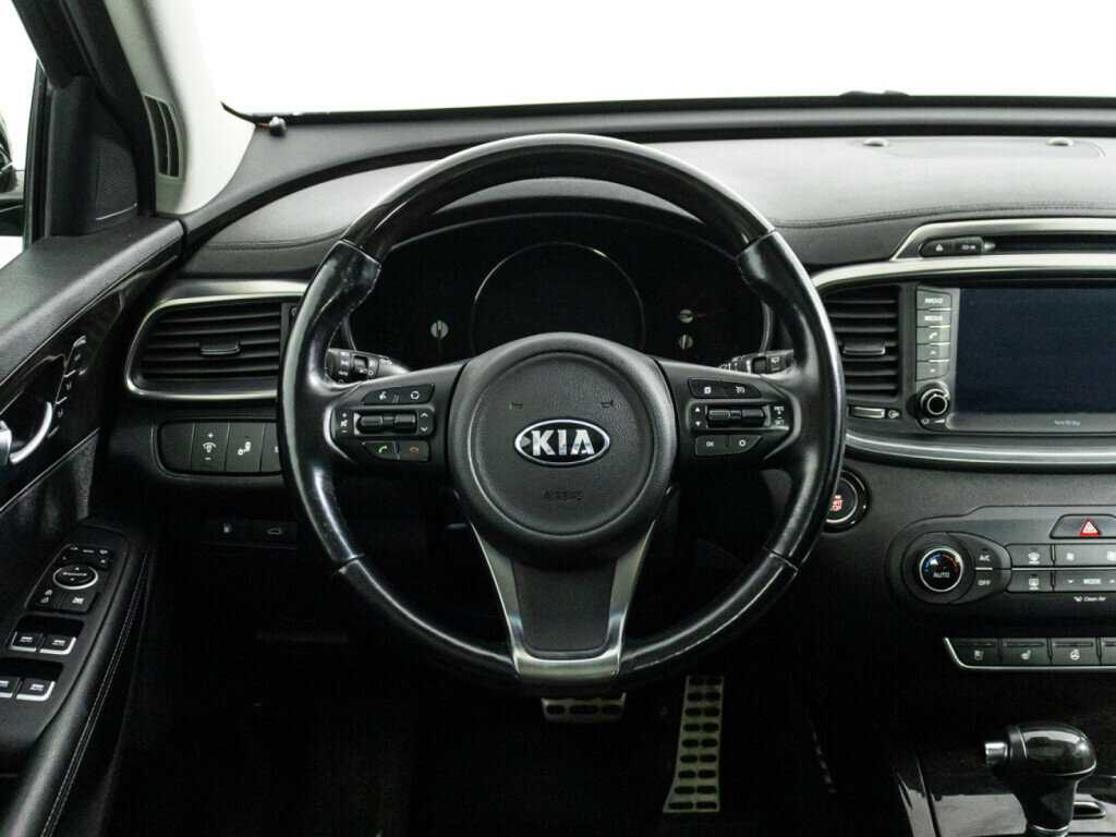 Kia Sorento с пробегом — 2016 год. Фото: #23