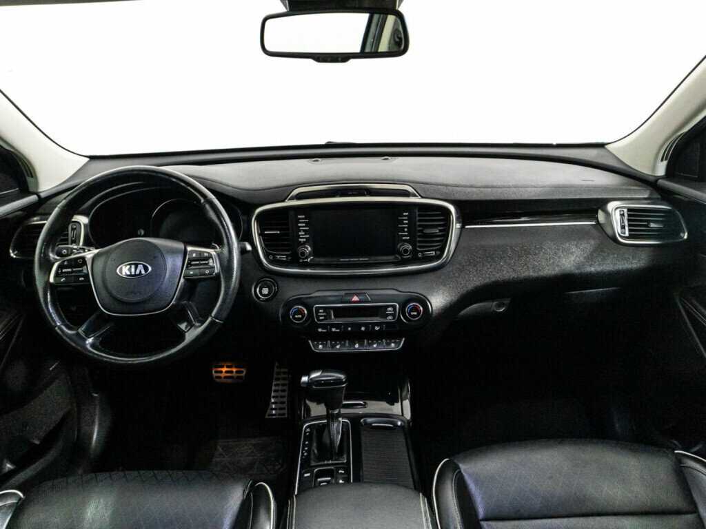 Kia Sorento с пробегом — 2018 год. Фото: #12