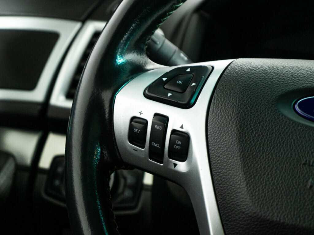 Ford Explorer с пробегом — 2013 год. Фото: #21