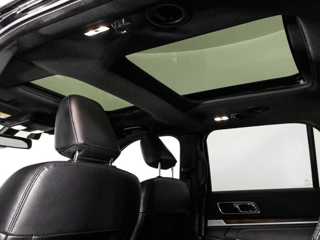 Ford Explorer с пробегом — 2018 год. Фото: #14