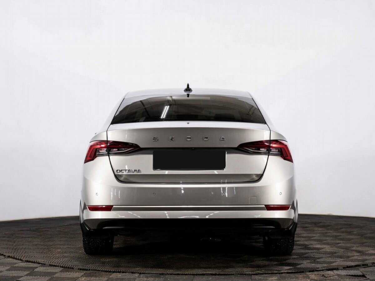 Skoda Octavia с пробегом — 2021 год. Фото: #4