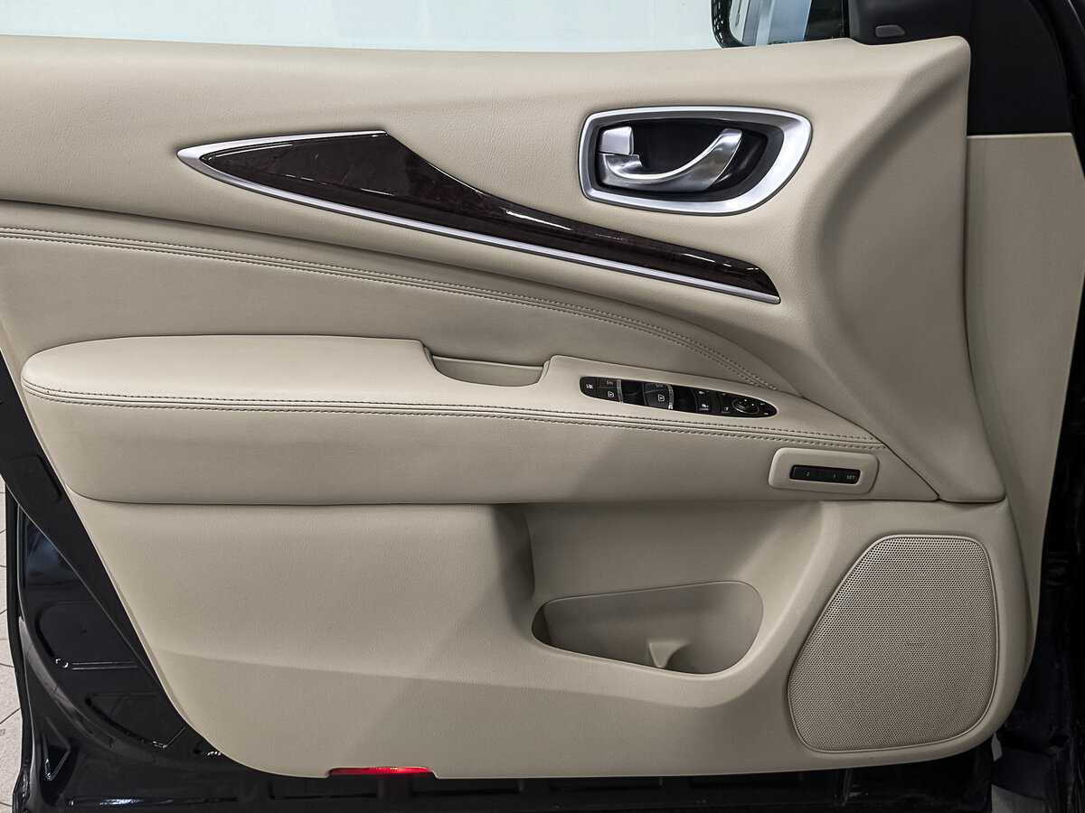 Infiniti QX60 с пробегом — 2014 год. Фото: #18