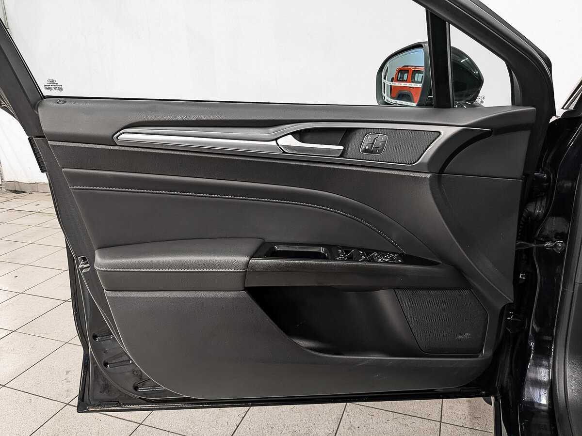 Ford Mondeo с пробегом — 2016 год. Фото: #18