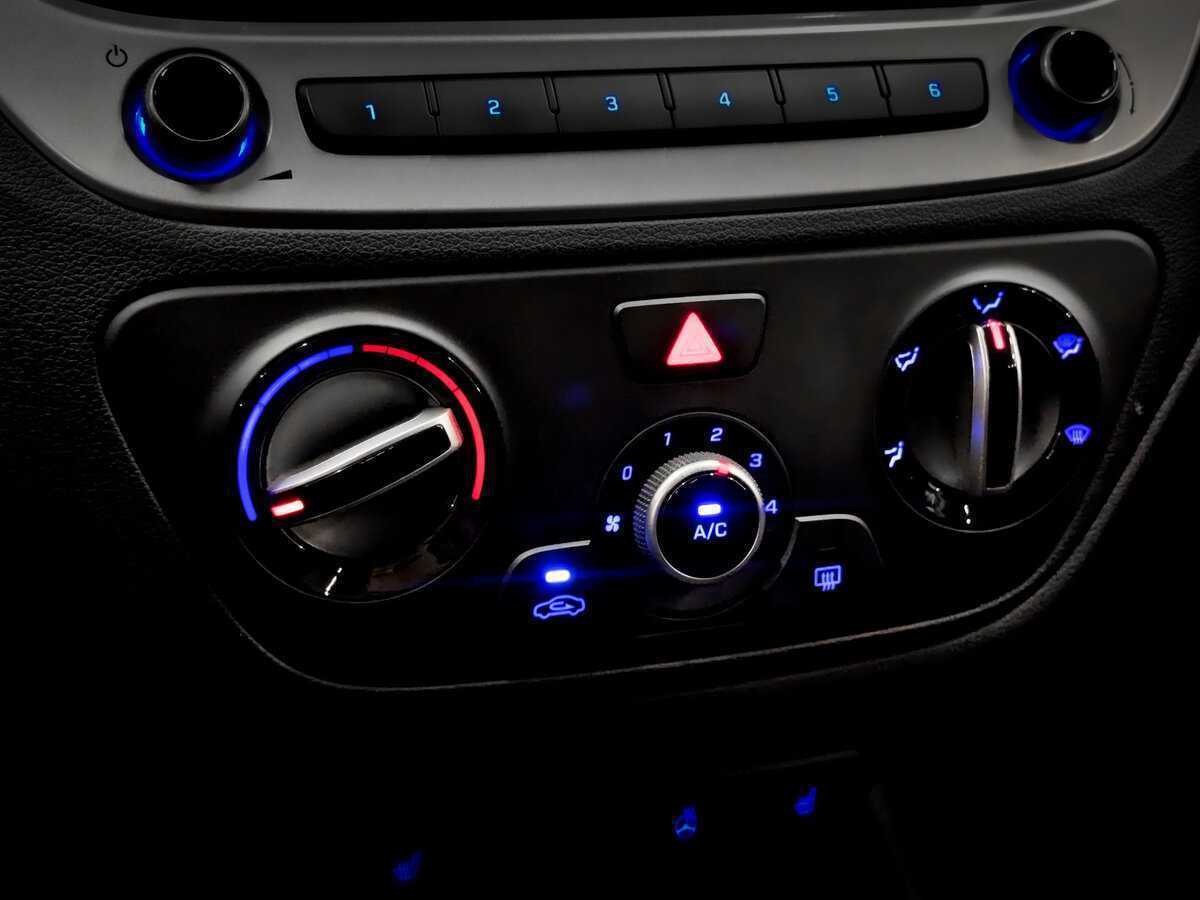 Hyundai Solaris с пробегом — 2017 год. Фото: #26