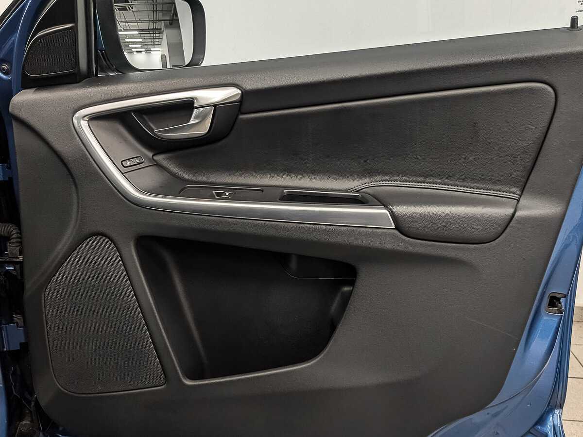 Volvo XC60 с пробегом — 2015 год. Фото: #24