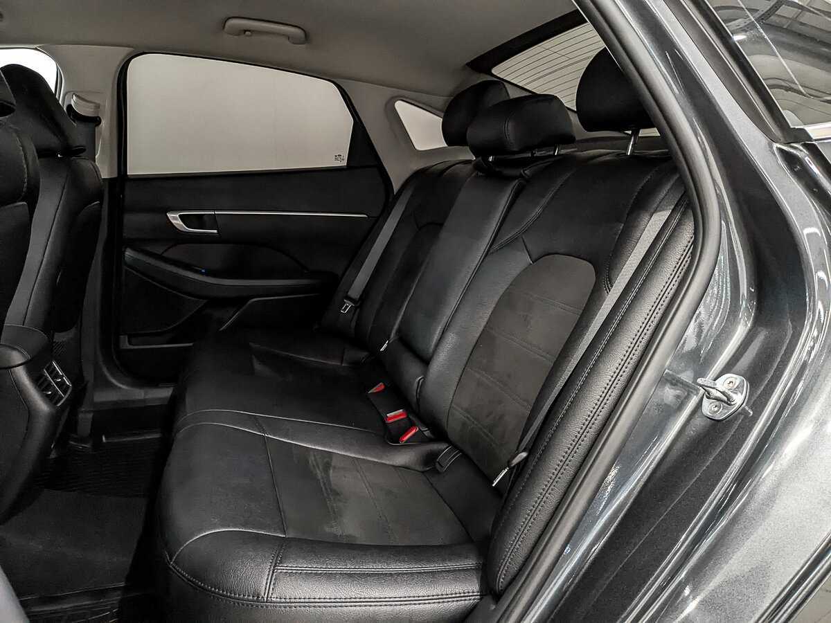 Hyundai Sonata с пробегом — 2021 год. Фото: #17