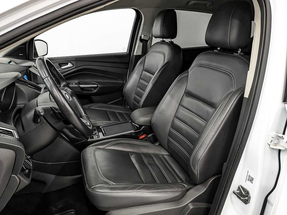 Ford Kuga с пробегом — 2016 год. Фото: #17