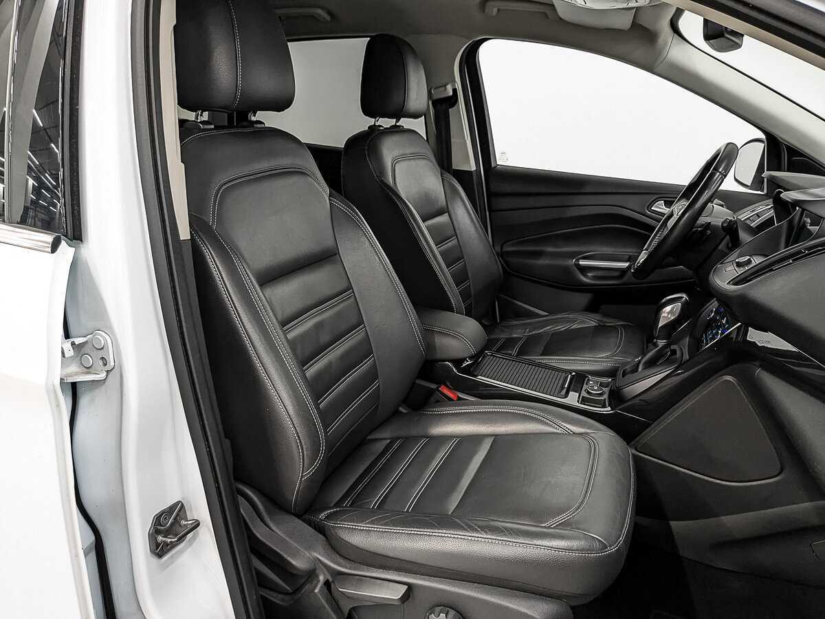 Ford Kuga с пробегом — 2016 год. Фото: #19