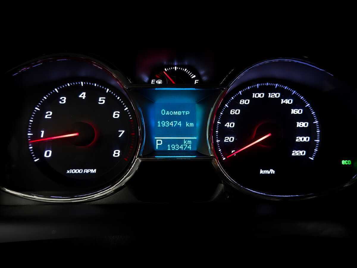 Chevrolet Captiva с пробегом — 2013 год. Фото: #12