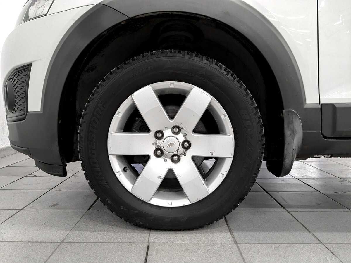 Chevrolet Captiva с пробегом — 2013 год. Фото: #17