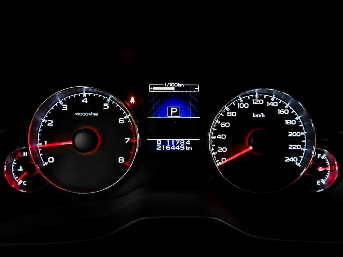 Subaru Outback с пробегом — 2013 год. Фото: #12