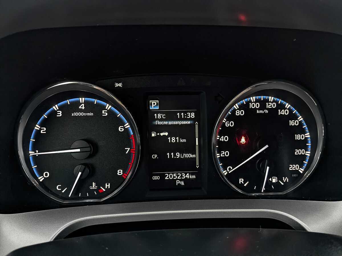 Toyota RAV4 с пробегом — 2018 год. Фото: #13