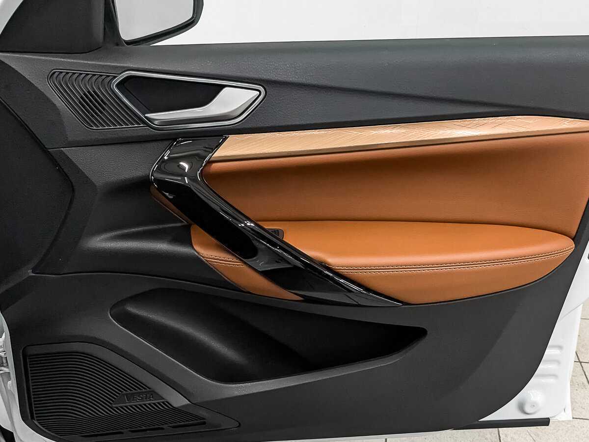 Lada (ВАЗ) Vesta с пробегом — 2024 год. Фото: #24