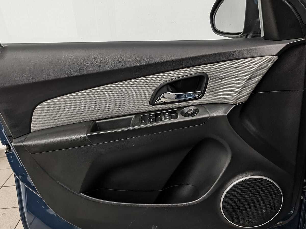 Chevrolet Cruze с пробегом — 2014 год. Фото: #18