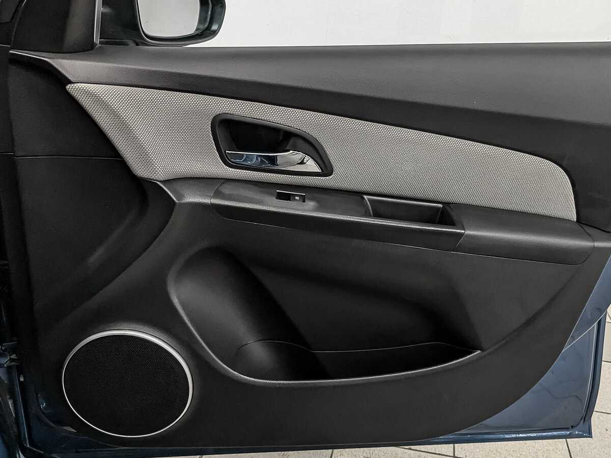 Chevrolet Cruze с пробегом — 2014 год. Фото: #23