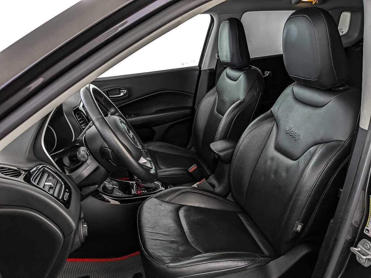 Jeep Compass с пробегом — 2018 год. Фото: #19