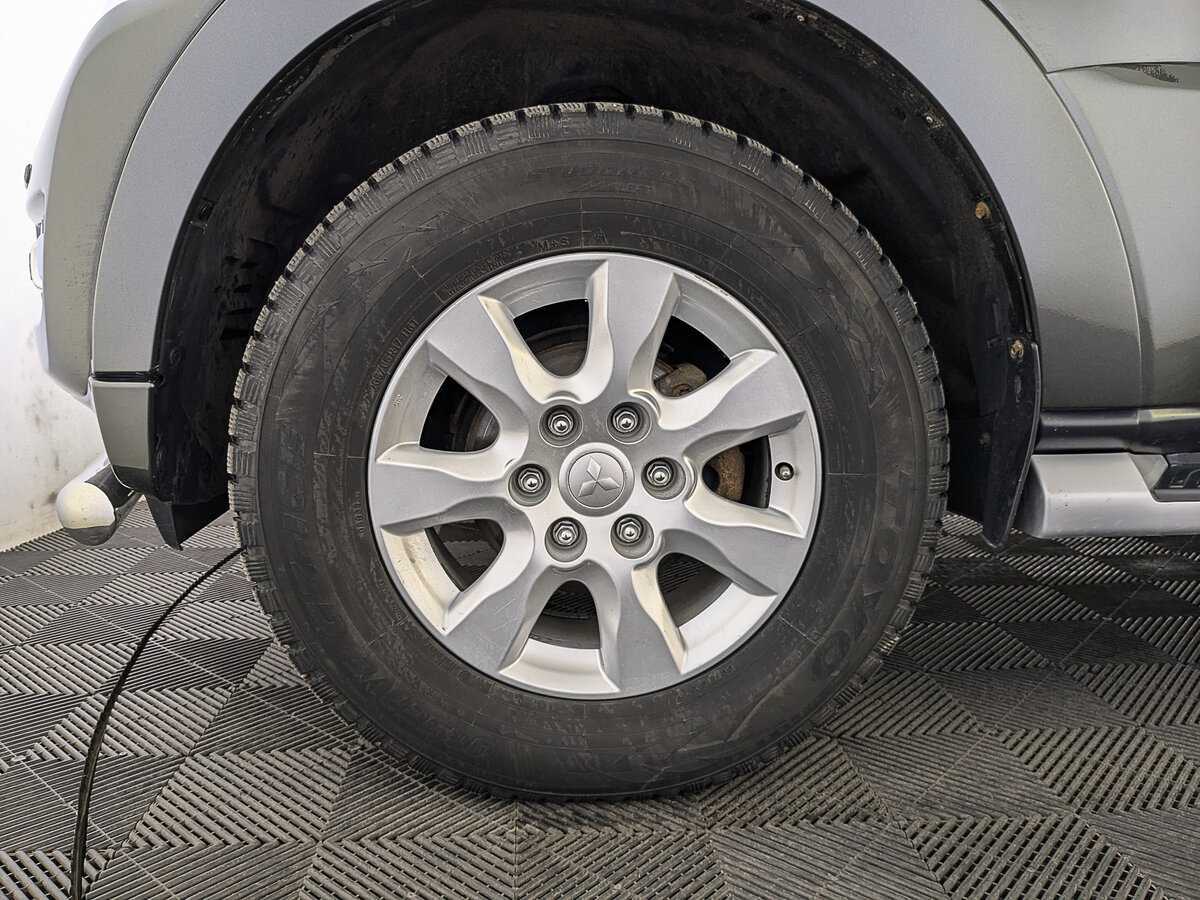 Mitsubishi Pajero с пробегом — 2018 год. Фото: #11