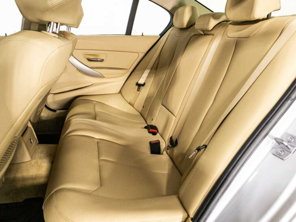 BMW 3 серии с пробегом — 2013 год. Фото: #9