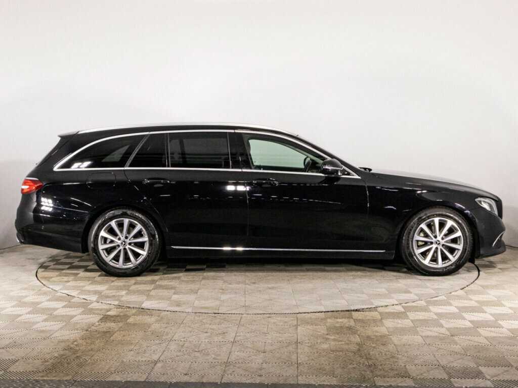 Mercedes-Benz E-Класс с пробегом — 2018 год. Фото: #3