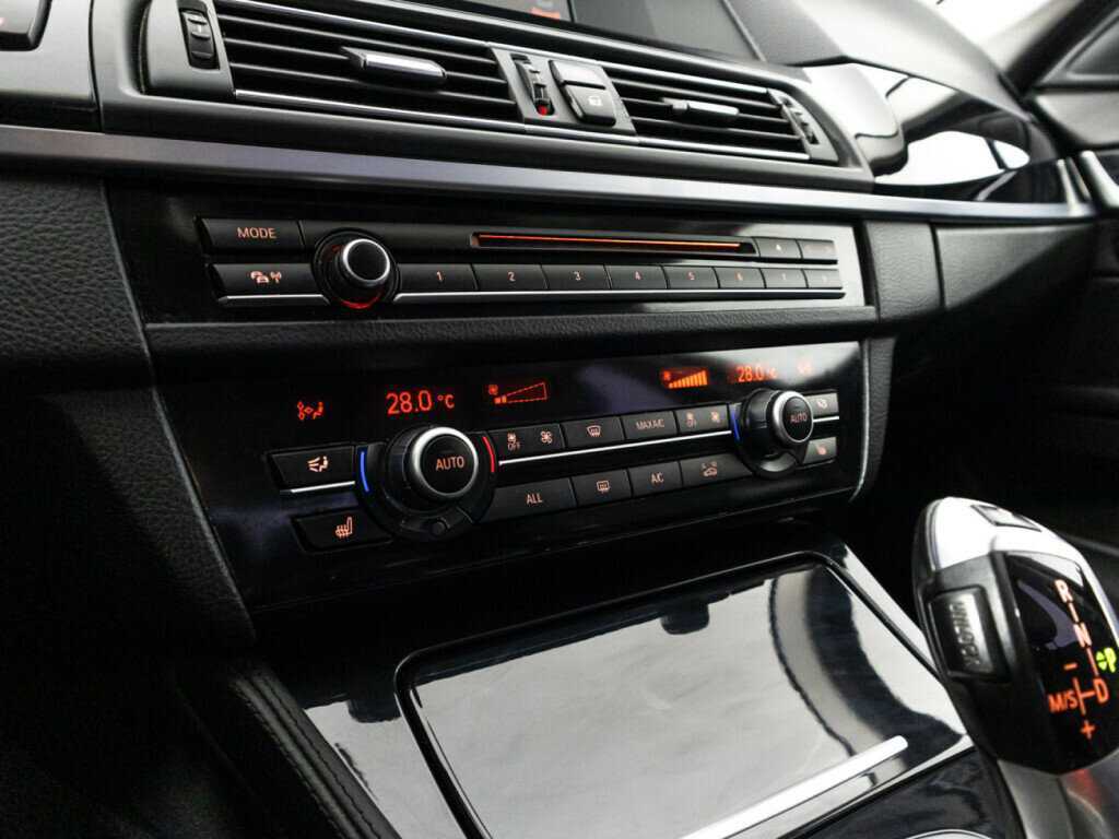 BMW 5 серии с пробегом — 2013 год. Фото: #16