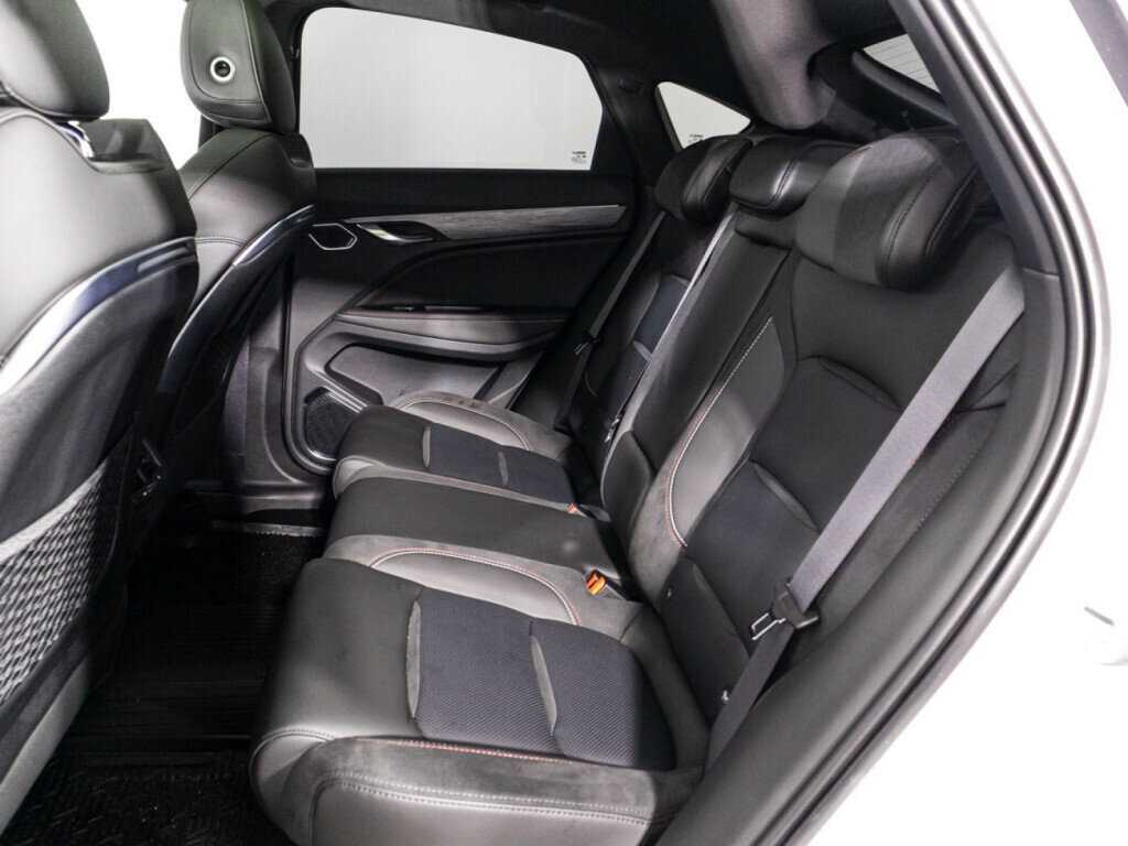 Geely Tugella с пробегом — 2024 год. Фото: #9