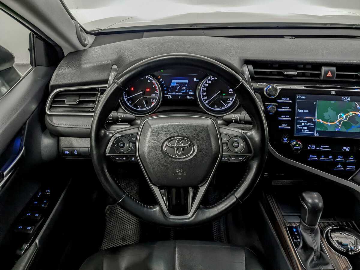 Toyota Camry с пробегом — 2019 год. Фото: #19