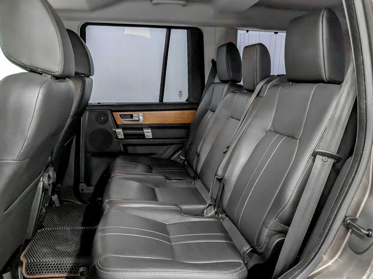 Land Rover Discovery с пробегом — 2013 год. Фото: #11