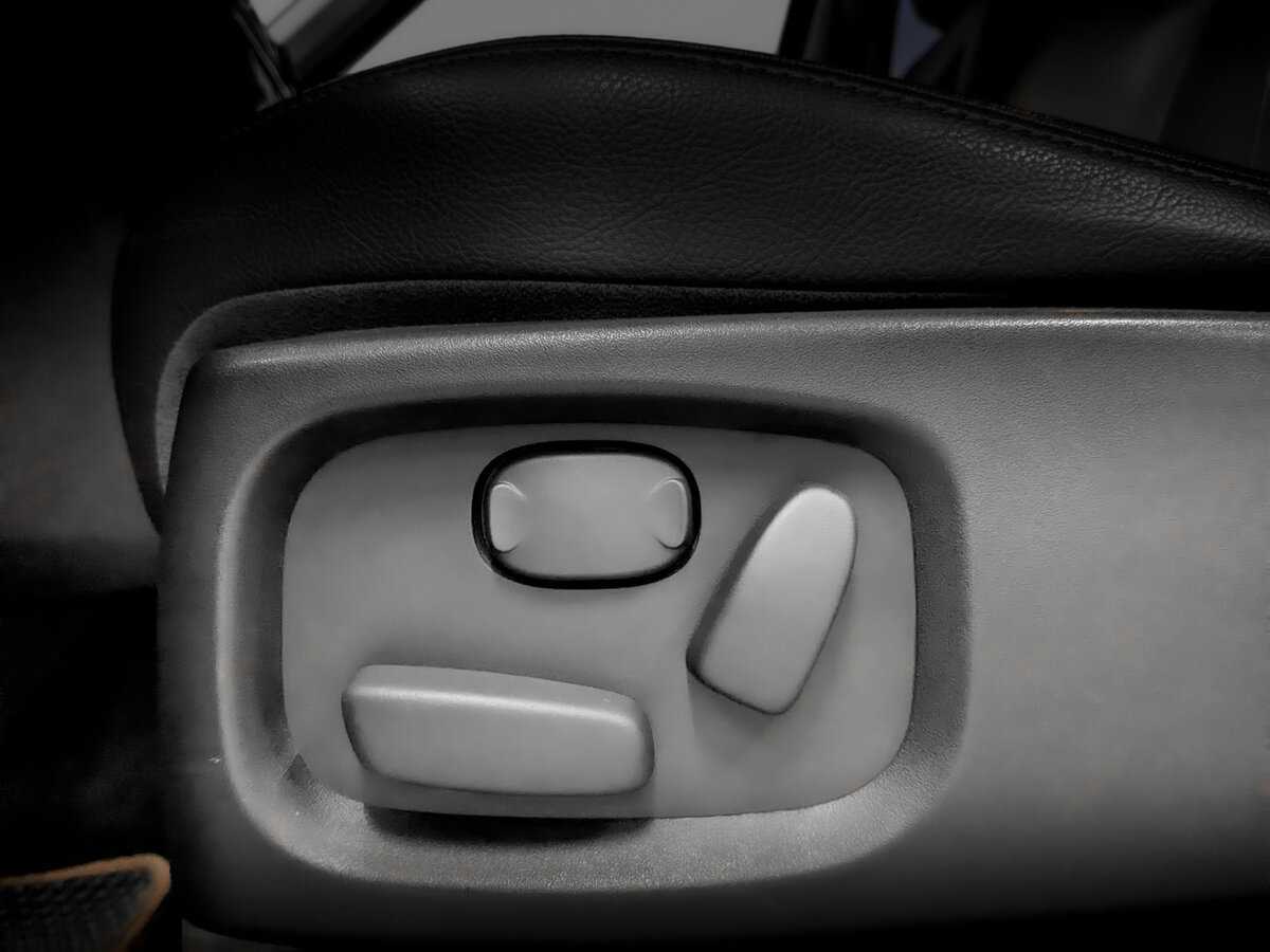 Land Rover Discovery с пробегом — 2013 год. Фото: #19