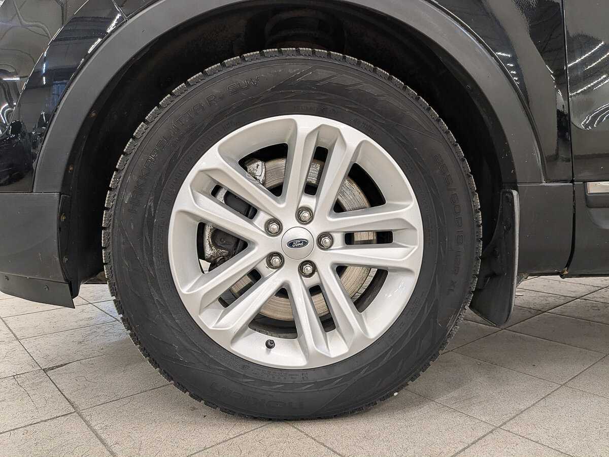 Ford Explorer с пробегом — 2014 год. Фото: #11