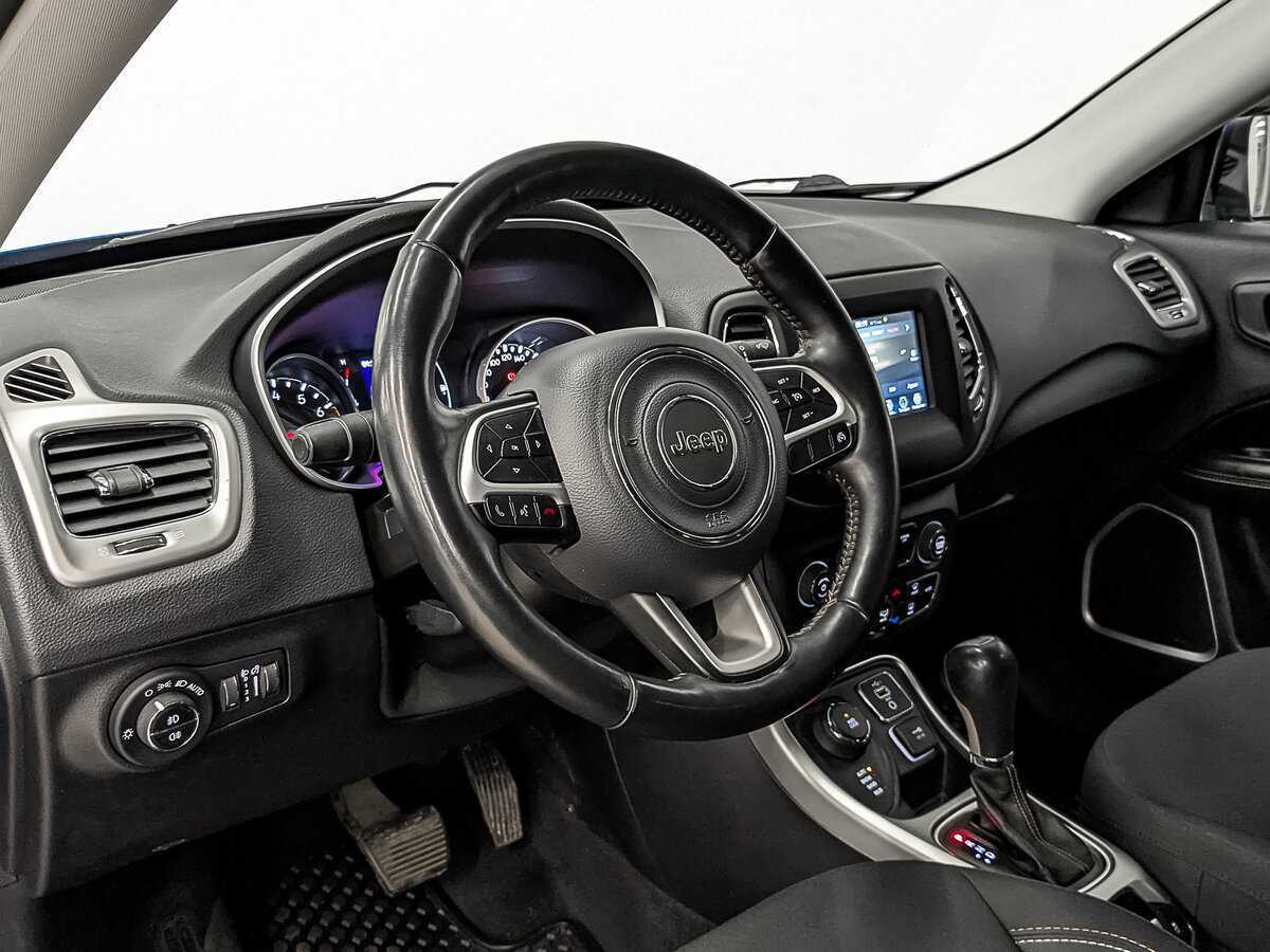 Jeep Compass с пробегом — 2018 год. Фото: #12