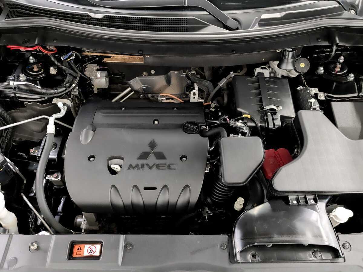 Mitsubishi Outlander с пробегом — 2021 год. Фото: #8