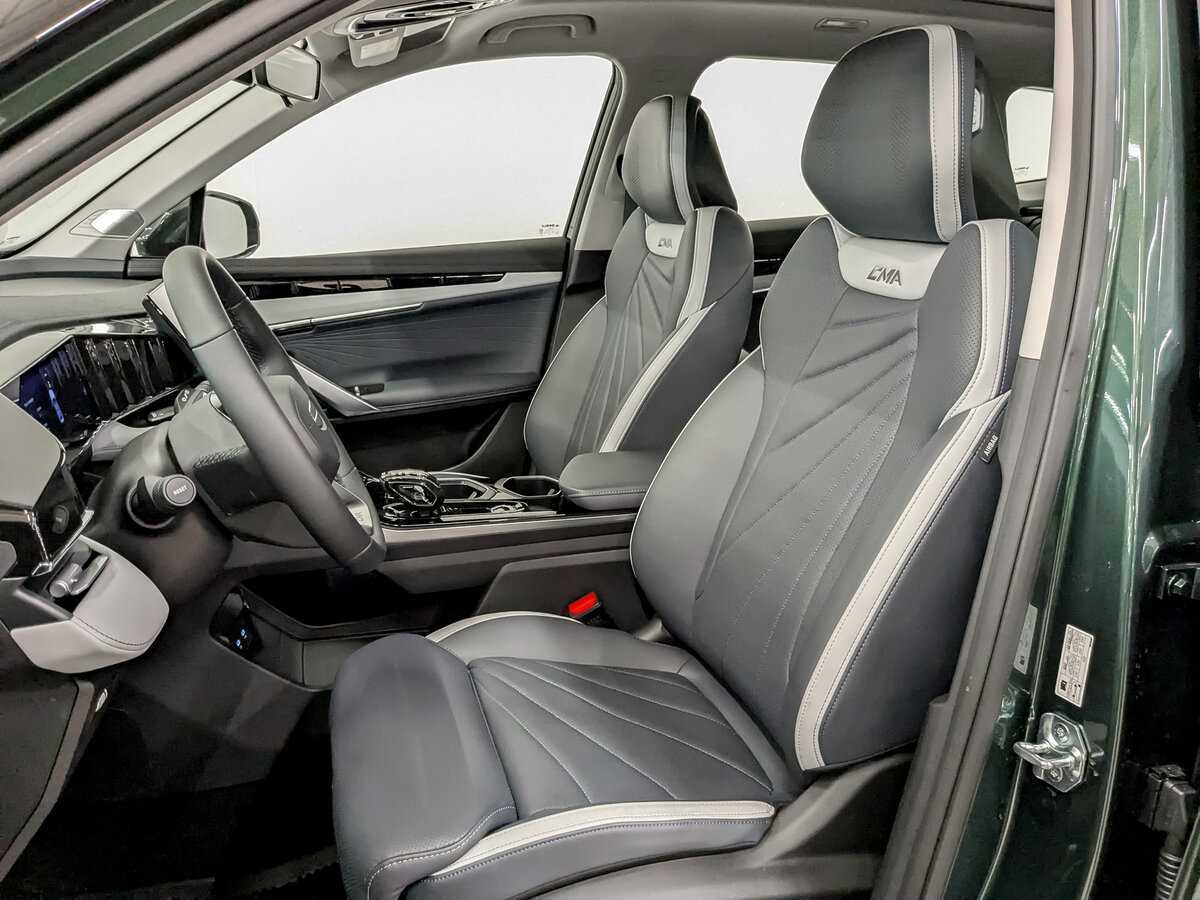 Geely Atlas с пробегом — 2024 год. Фото: #17