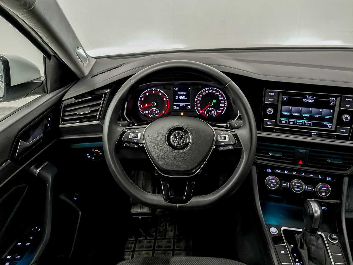 Volkswagen Jetta с пробегом — 2020 год. Фото: #20