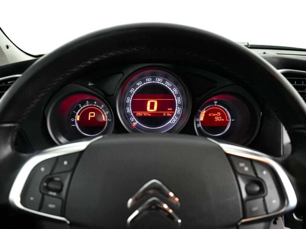 Citroen C4 с пробегом — 2012 год. Фото: #10