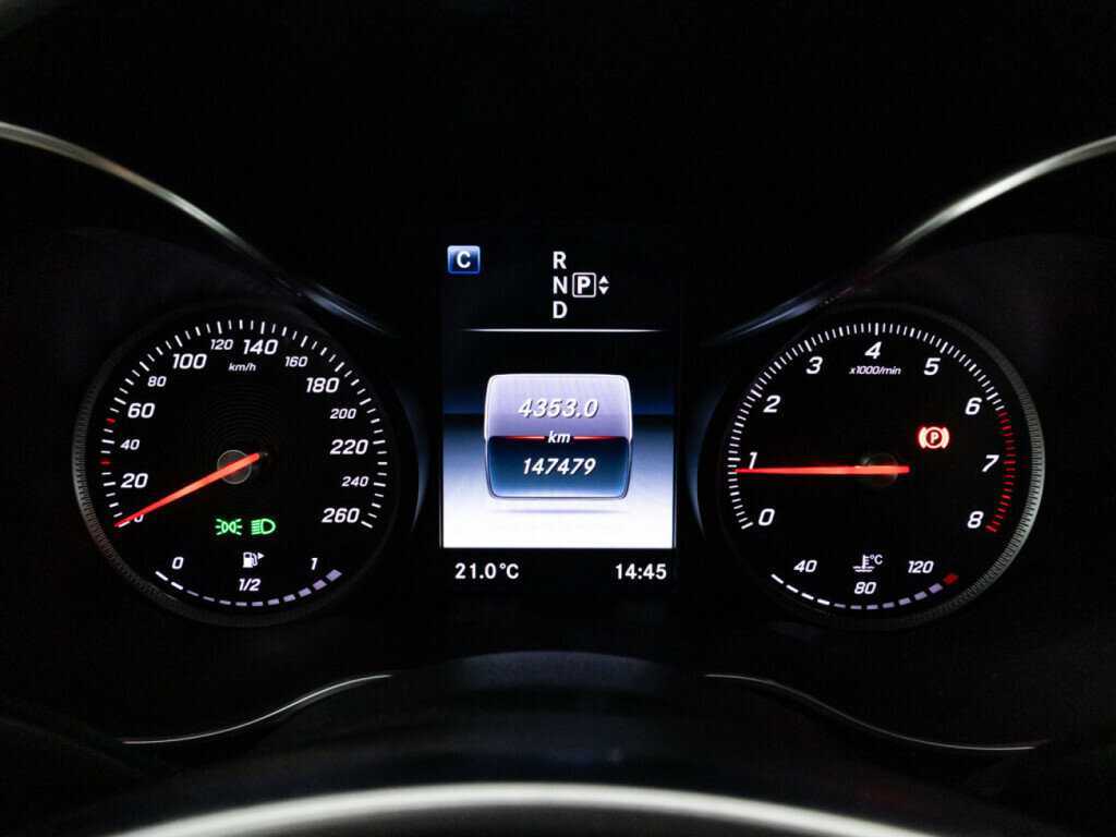 Mercedes-Benz C-Класс с пробегом — 2015 год. Фото: #11