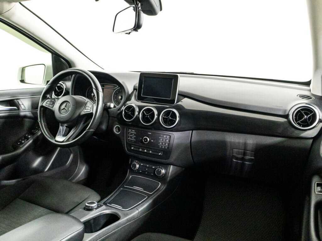 Mercedes-Benz B-Класс с пробегом — 2015 год. Фото: #8