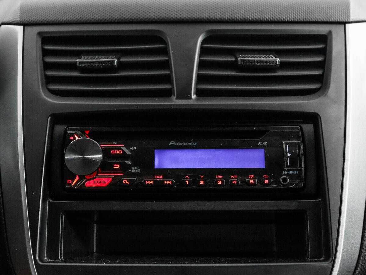 Hyundai Solaris с пробегом — 2016 год. Фото: #12