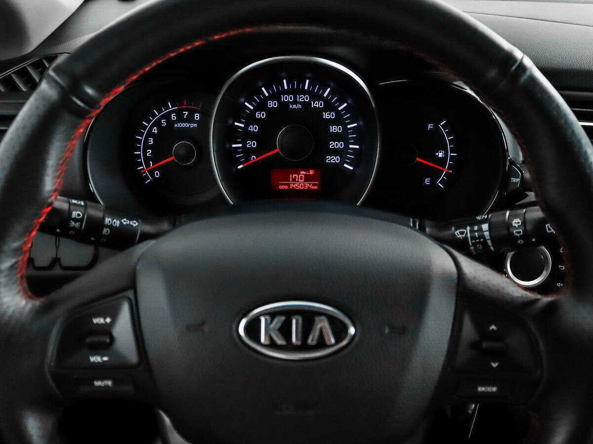 Kia Rio с пробегом — 2012 год. Фото: #15