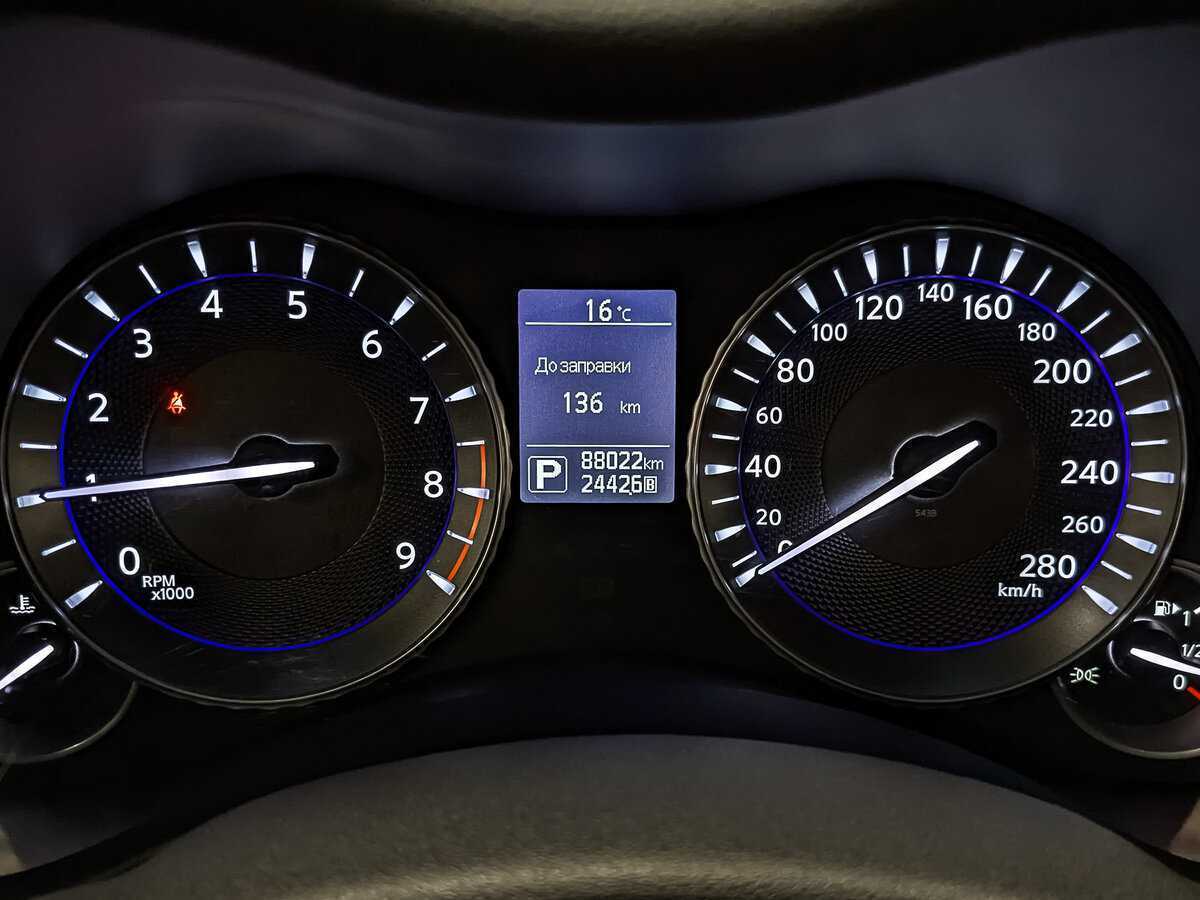 Infiniti Q70 с пробегом — 2016 год. Фото: #15