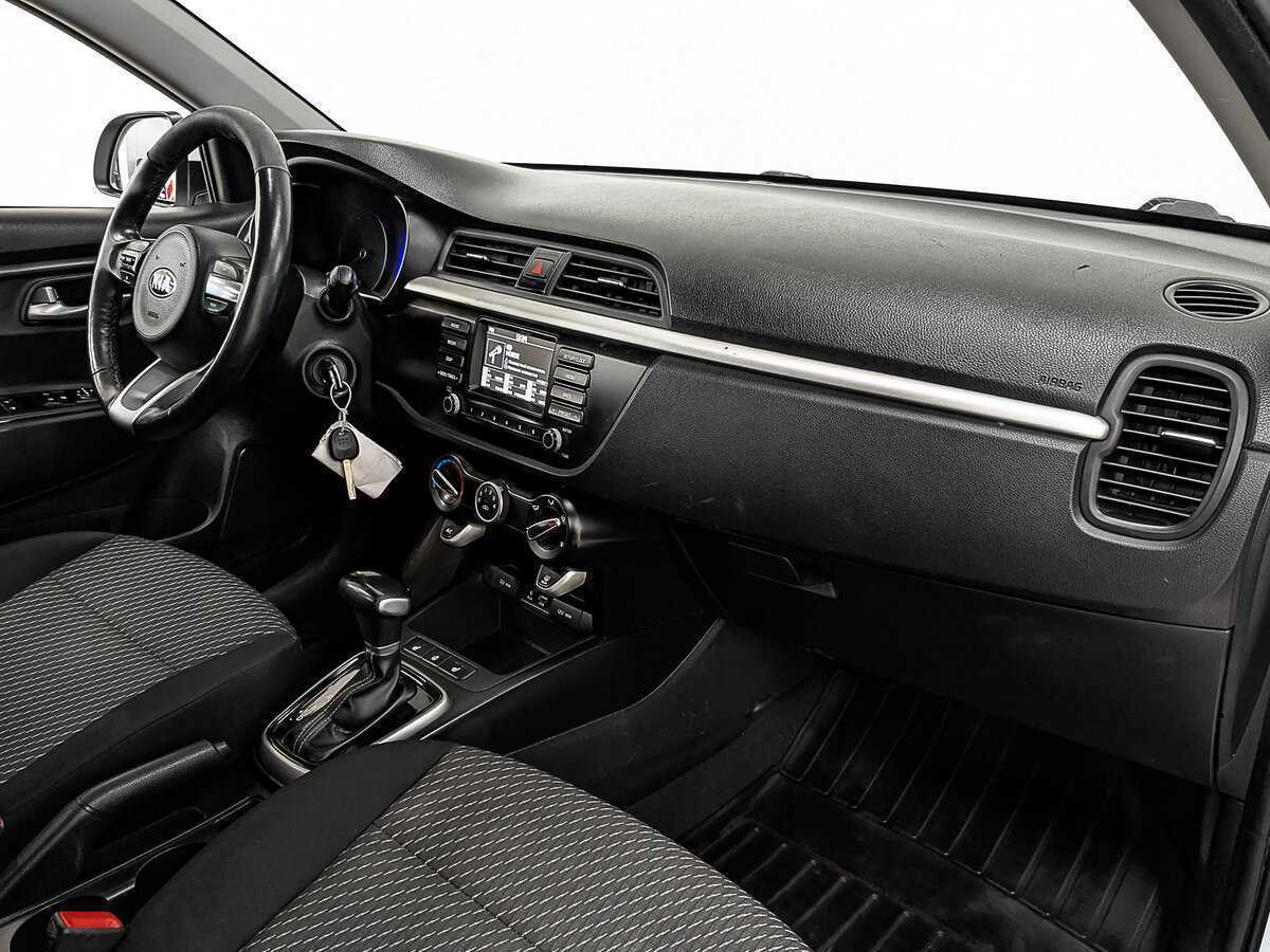 Kia Rio с пробегом — 2020 год. Фото: #11