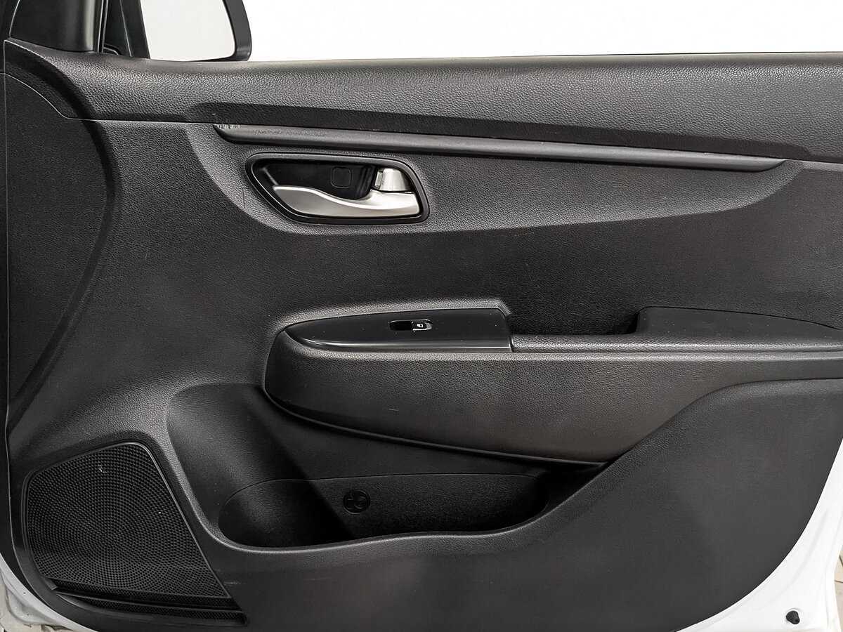 Kia Rio с пробегом — 2020 год. Фото: #22