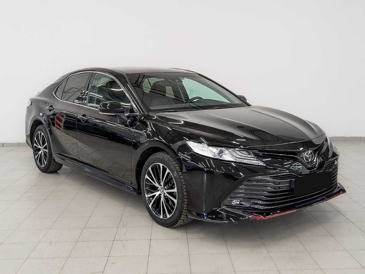 Toyota Camry с пробегом — 2020 год. Фото: #2